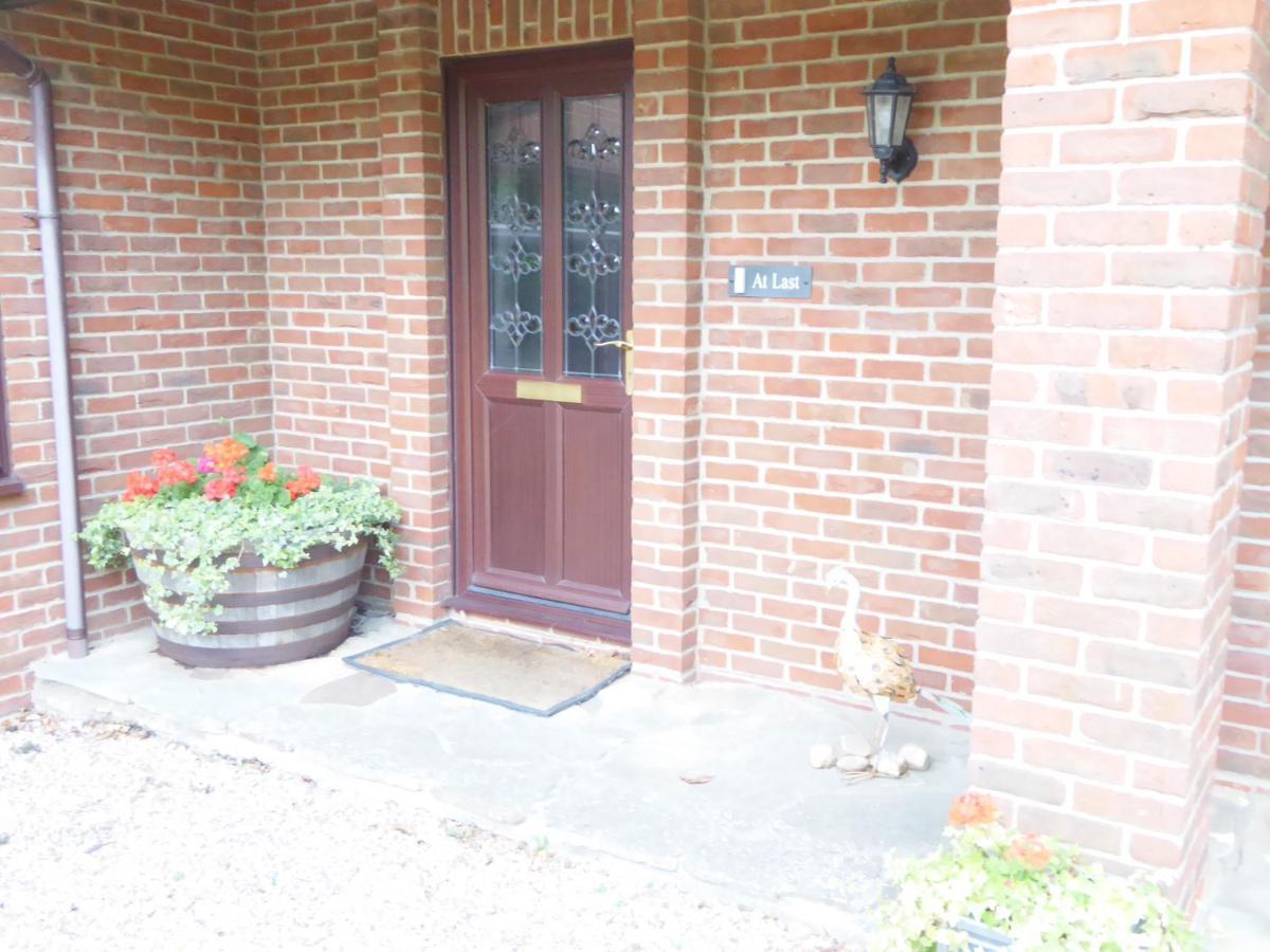 At Last Bed&Breakfast Edlington Exterior foto